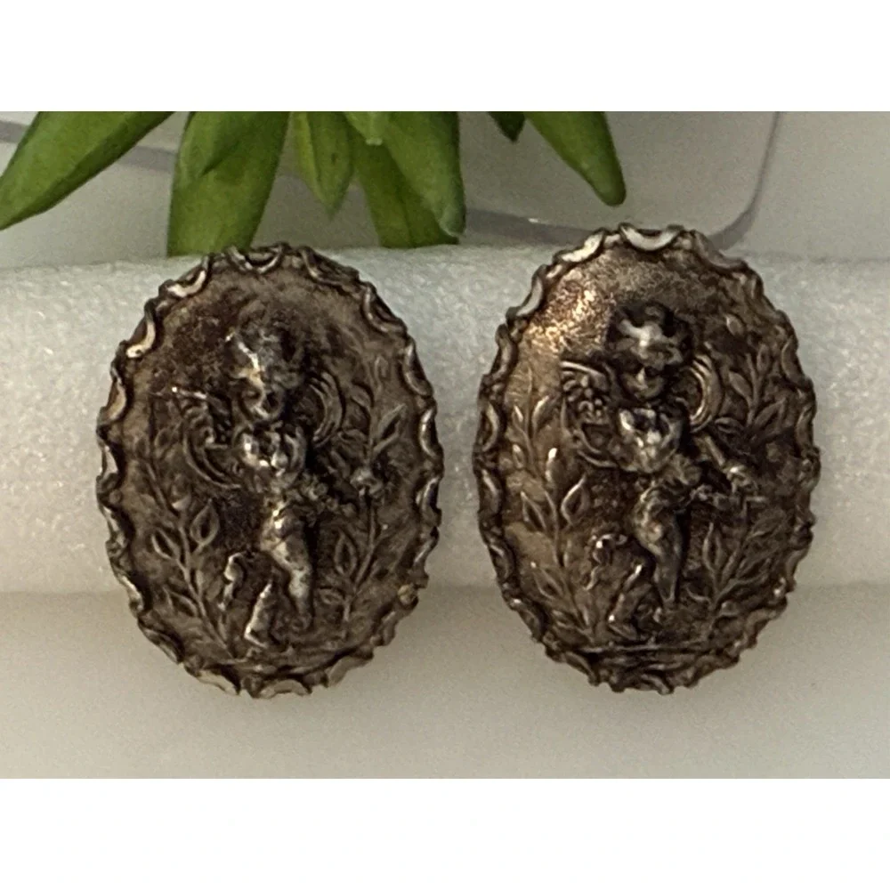 Vintage Silver Tone Oval Cherub Cufflinks Antique Suit Accessory Unique Details